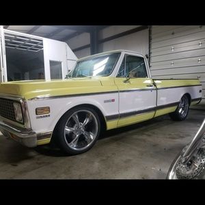 Meet your Posher, Corey